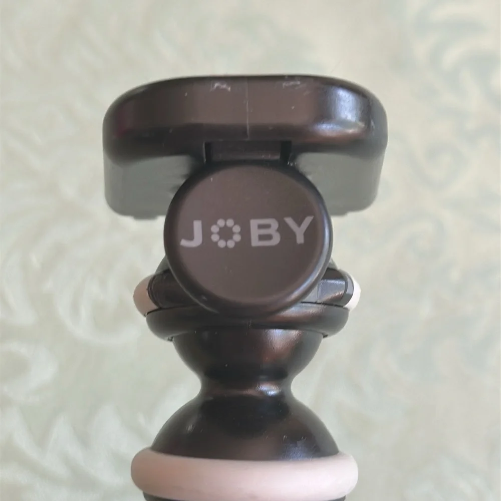 Joby Gorilla Pod DSLR 10” Flexible Tripod with Ballhead w/ level for Sm. camera
